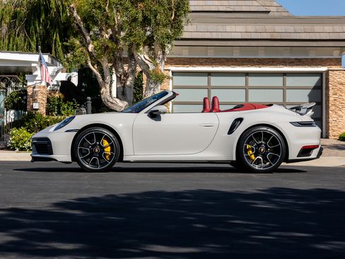 2024 Porsche 911 Turbo S Cabriolet 2D AWD/4WD