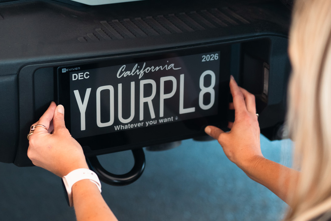 Installing a Reviver RPlate on a vehicle tailgate